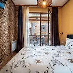 Cozy One-bedroom At Pirin Foothills דירה *
